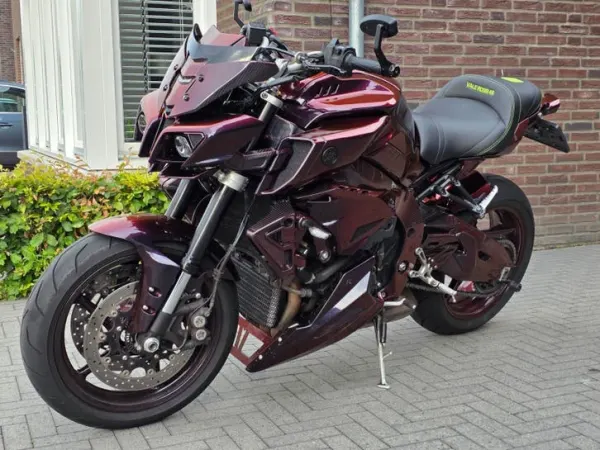 2017 Yamaha MT-10: Krachtige Naked Bike met Sportieve Uitstraling - €14,500 · Bidding (1/1)
