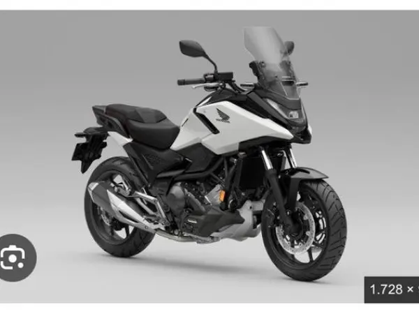 Year unknown Honda NC750X dct-met Veel Ectra s. Als Nieuw - €10,800 · Bidding (1/1)