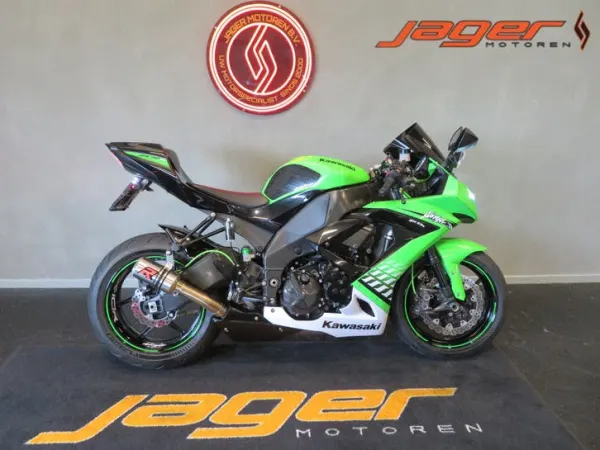 2010 Kawasaki ZX 10R ZX10 ZX-10 Ninja Dominator (bj 2010) - €7,950 (1/1)