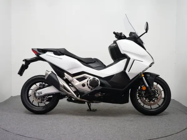 2023 Honda Forza 750 - €11,999 (1/1)
