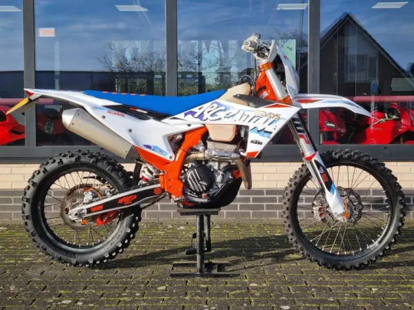 2024 KTM 350 EXC-F SIX Days E X C-F (bj 2024) - € 9.999 · Bieden (1/1)