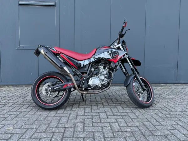 2007 Yamaha xt660x! - €3,950 · Bidding (1/1)