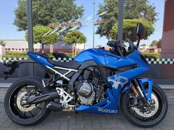 2026 Suzuki GSX-8R 2026 - €10,999 (1/1)