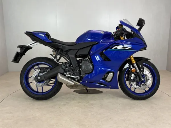 2026 Yamaha YZF R7 (bj 2026) - €11,799 · Bidding (1/1)