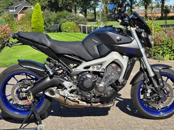 2014 Yamaha MT 09 - €5,099 · Bidding (1/1)