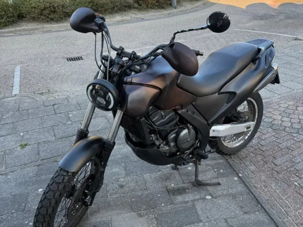 Year unknown Aprilia Pegaso 650 - €750 · Bidding (1/1)