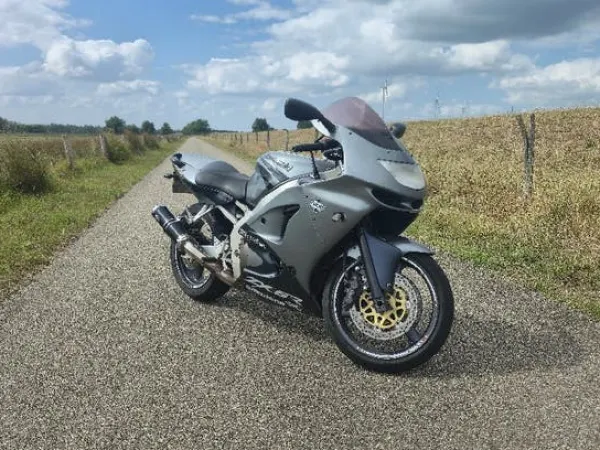 2000 Kawasaki Ninja ZX-6R - € 2.000 · Bieden (1/1)
