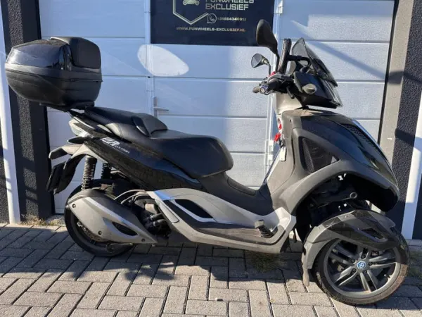 2012 Piaggio MP3 Yourban 300 Motorscooter Zwart Autorijbewijs B - €3,250 (1/1)