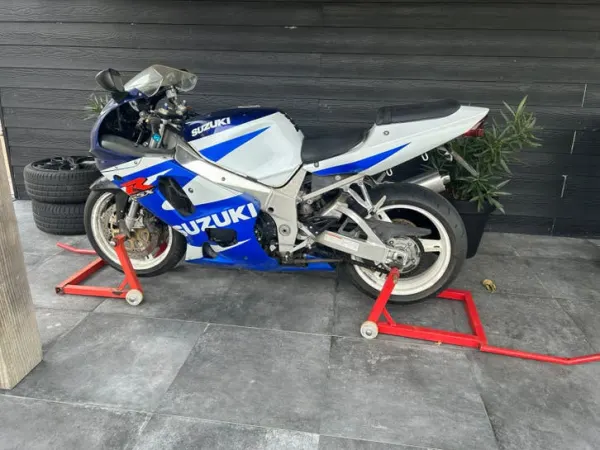 2003 Suzuki GSX 750 - €1,200 (1/1)