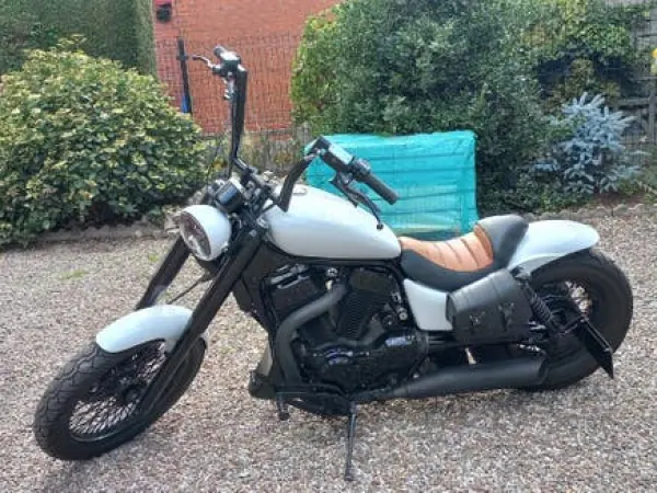 1991 Suzuki Intruder - €3,500 · Bidding (1/1)
