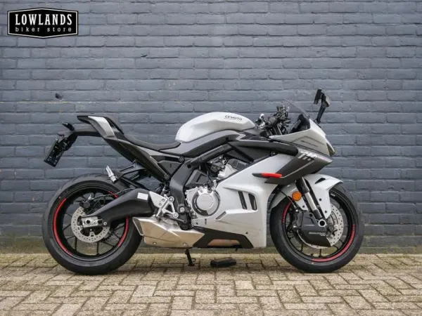 2026 Cfmoto 675 SR-R (bj 2026) - €8,999 · Bidding (1/1)