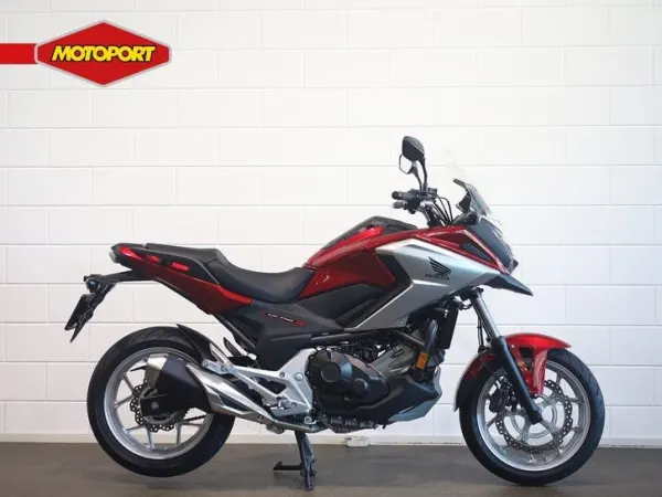 2017 Honda NC 750 X (bj 2017) - €6,799 (1/1)