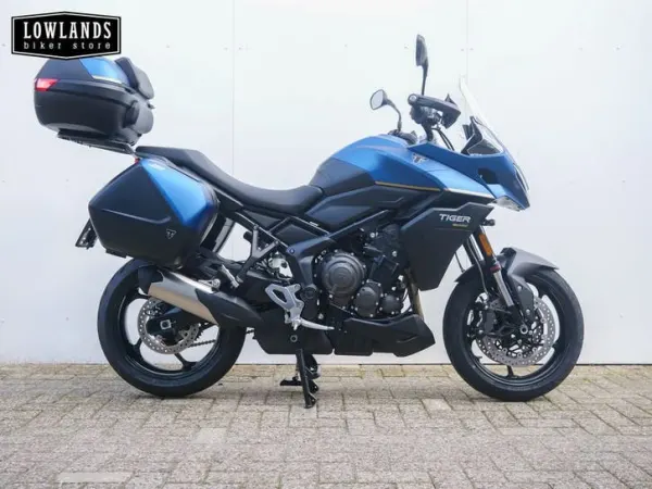 2026 Triumph Tiger 800 Sport (bj 2026) - €15,995 · Bidding (1/1)