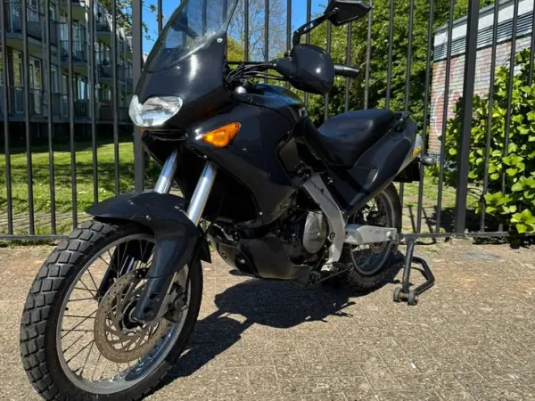 2001 Aprilia Pegaso 650 - €2,000 · Bidding (1/1)