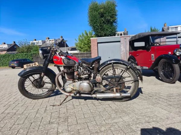 1949 Ariel Motorfiets-Unieke vondst! - €5,750 · Bidding (1/1)
