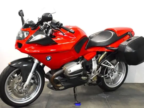 2001 BMW R 1100 S (bj 2001) - €2,250 · Bidding (1/1)
