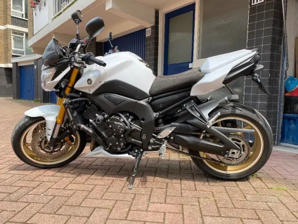 2011 Yamaha FZ 8 - €6,250 (1/1)