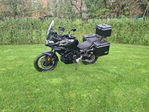 Year unknown Cfmoto 700MT met Koffers - €6,995 · Bidding (1/1)
