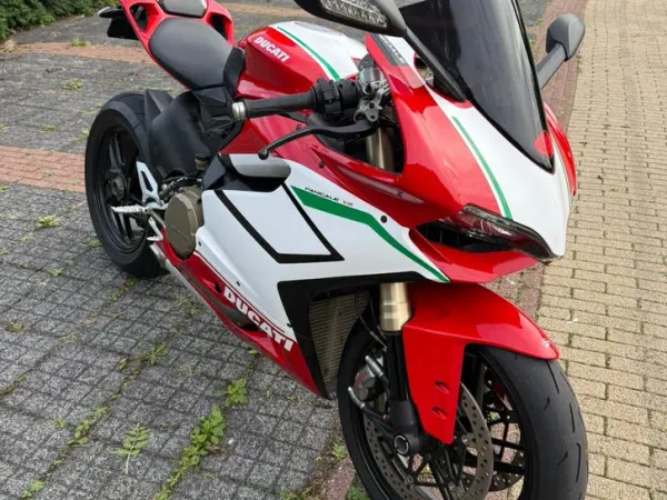 Year unknown Ducati Panigale 1199 2013 6400km - €15,000 (1/1)