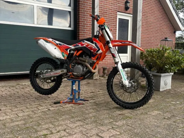 Year unknown KTM 350 sxf 2015 - €3,250 · Bidding (1/1)