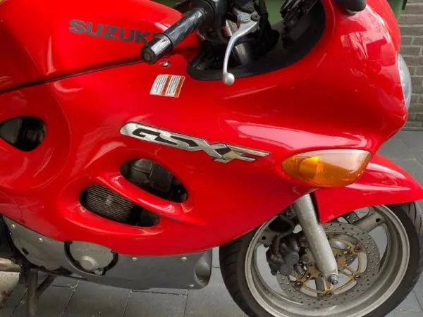 Year unknown Suzuki GSX 600 - Bidding (1/1)