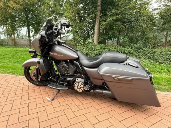 2016 Harley-Davidson Street Glide Special - € 18.900 (1/1)