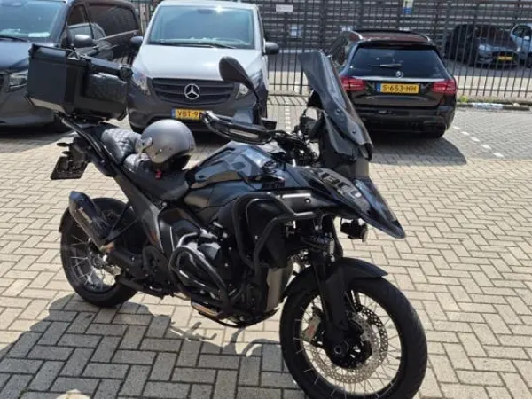 2024 BMW R1300GS-Full Option - €30,000 · Bidding (1/1)