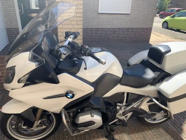 2015 BMW R 1200 RT R1200RT /2016/123600 - € 4.699 · Bieden (1/1)