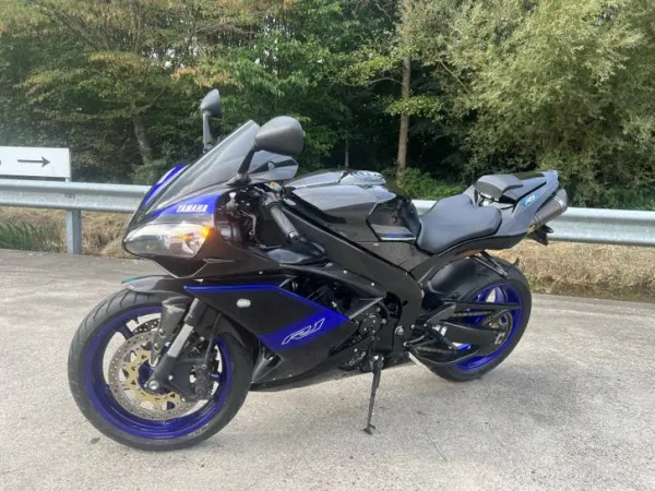 2009 Yamaha YZF R1 - €7,500 (1/1)