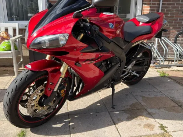 2006 Yamaha YZF R1 - € 6.250 (1/1)
