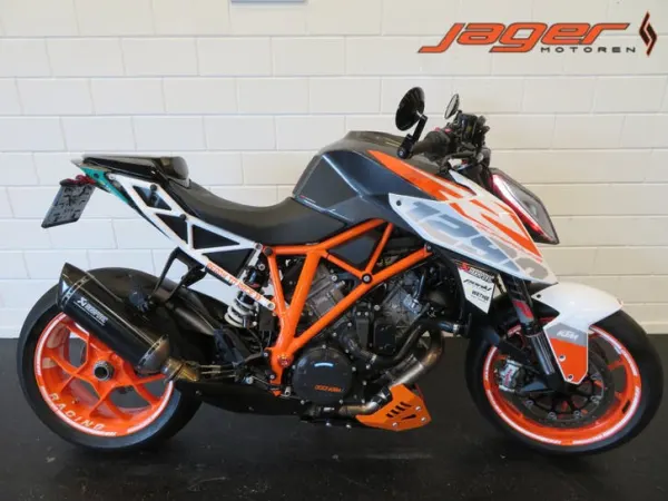 2018 KTM 1290 Super Duke FULL! Akra Historie (bj 2018) - €10,850 (1/1)