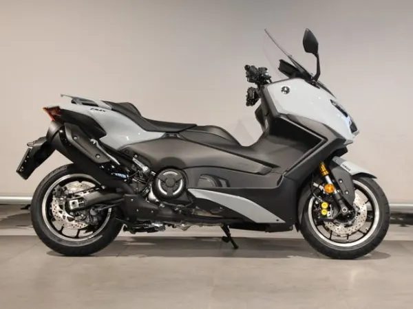 2026 Yamaha T-Max 560 Tech Max (bj 2026) - €17,199 (1/1)