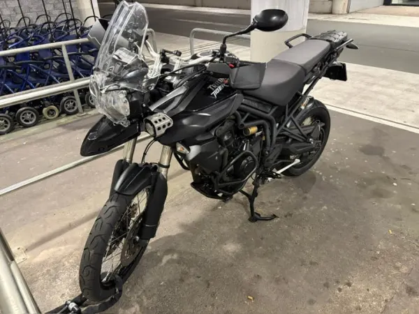 2011 Triumph Tiger 800 - €5,750 · Bidding (1/1)