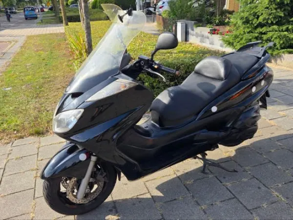 2006 Yamaha Majesty 400 - €1,250 · Bidding (1/1)
