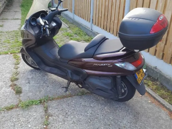 2006 Yamaha Majesty 400 - €1,950 · Bidding (1/1)