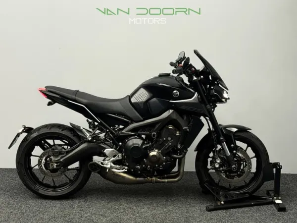 2019 Yamaha MT 09 - €8,745 · Bidding (1/1)
