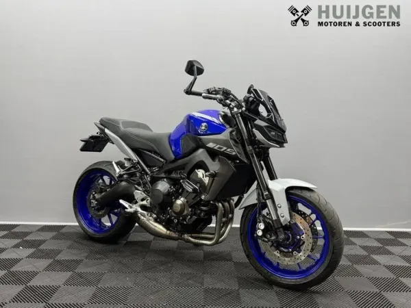 2020 Yamaha MT 09 - €9,399 · Bidding (1/1)