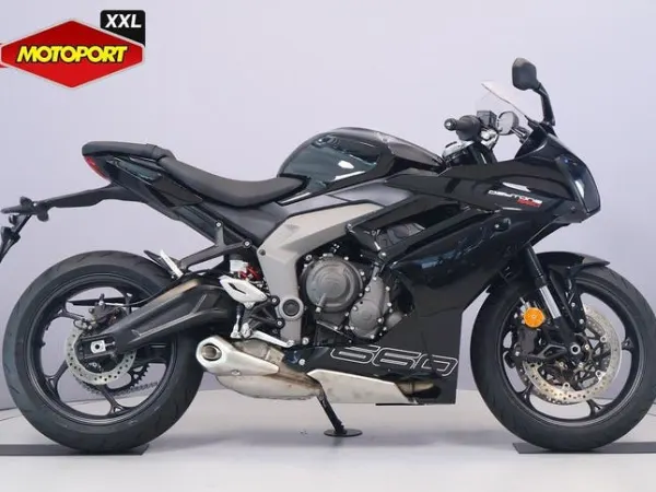2026 Triumph Daytona 660 (bj 2026) - €11,595 · Bidding (1/1)