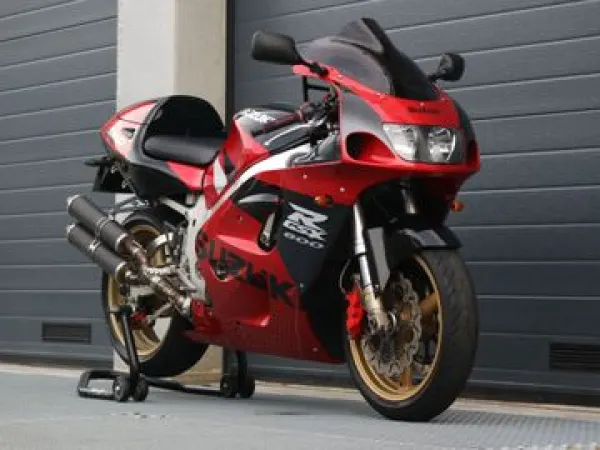 2000 Suzuki GSX-R 750 - € 3.450 (1/1)