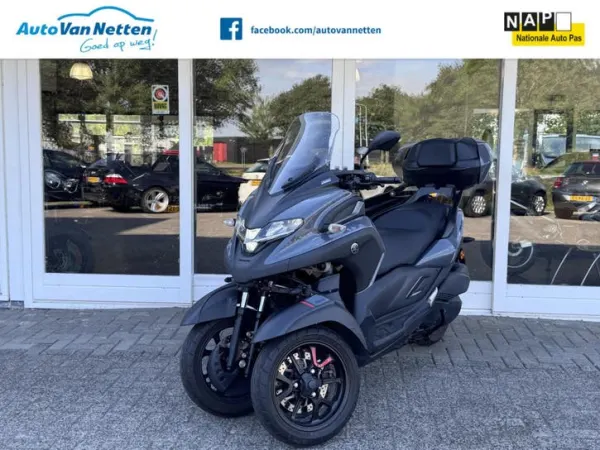 2024 Yamaha Tricity 300 ABS, 1e eigenaar! Nieuwstaat! - €7,950 (1/1)