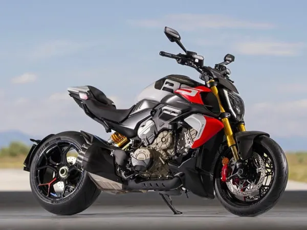 2026 Ducati Diavel - € 41.500 · Bieden (1/1)