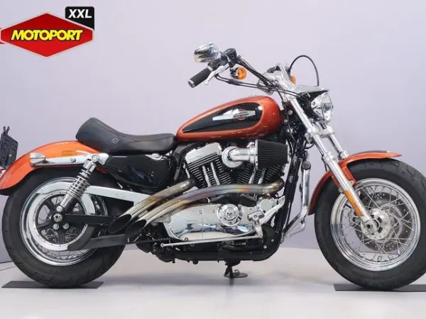 2011 Harley-Davidson Sportster 1200 Custom (bj 2011) - €8,990 · Bidding (1/1)