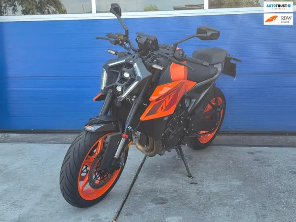 2024 KTM 990 Duke 2024 Dealer Onderhouden - €11,490 (1/1)