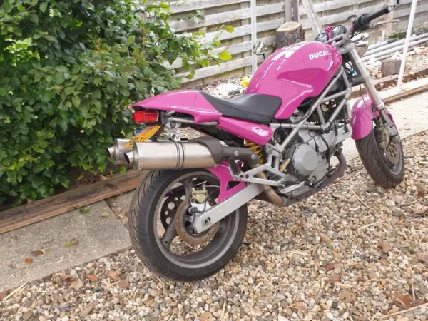 2004 Ducati Monster - € 2.500 · Bieden (1/1)