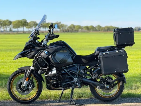 2023 BMW R 1250 GS Adventure - €23,199 · Bidding (1/1)