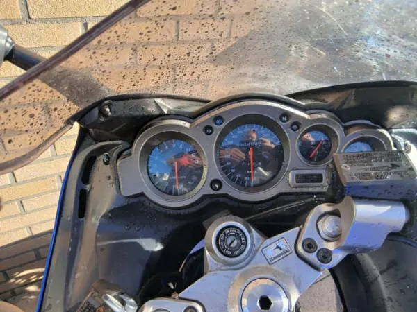 2003 Kawasaki ZZR 1200 - €1,950 · Bidding (1/1)