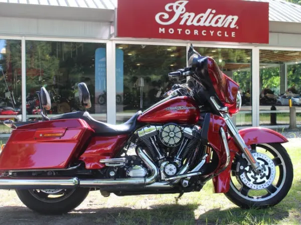 2011 Harley-Davidson Street Glide - € 11.950 · Bieden (1/1)