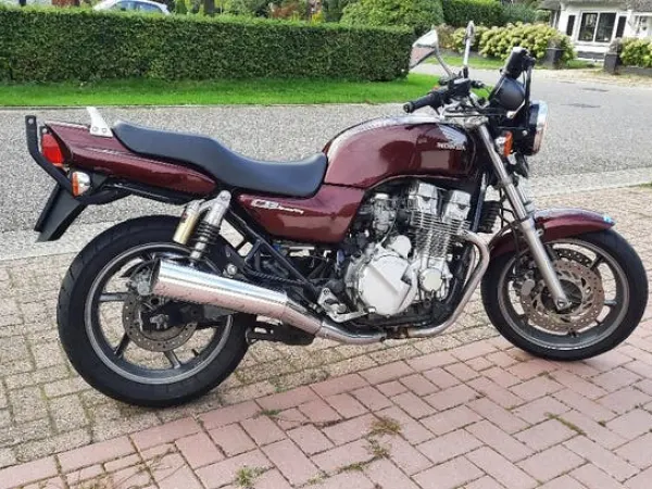 1994 Honda CB Seven Fifty (CB750) (RC42)-Nette Toermotor - Bieden (1/1)