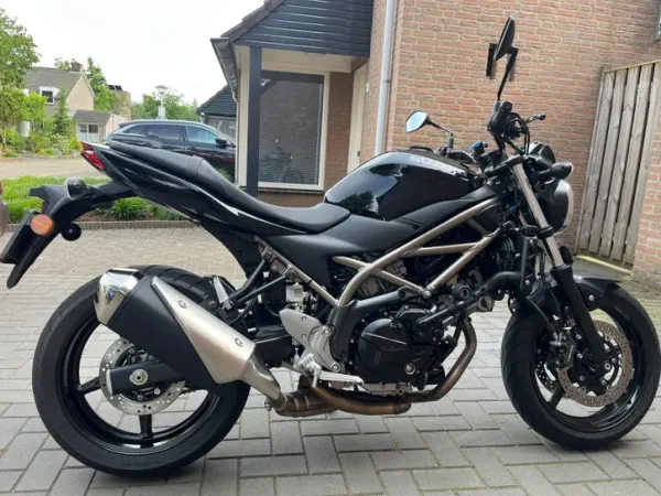 2022 Suzuki SV 650 - € 5.750 (1/1)