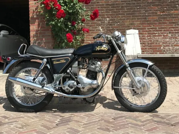 Year unknown Norton Commando - Bidding (1/1)